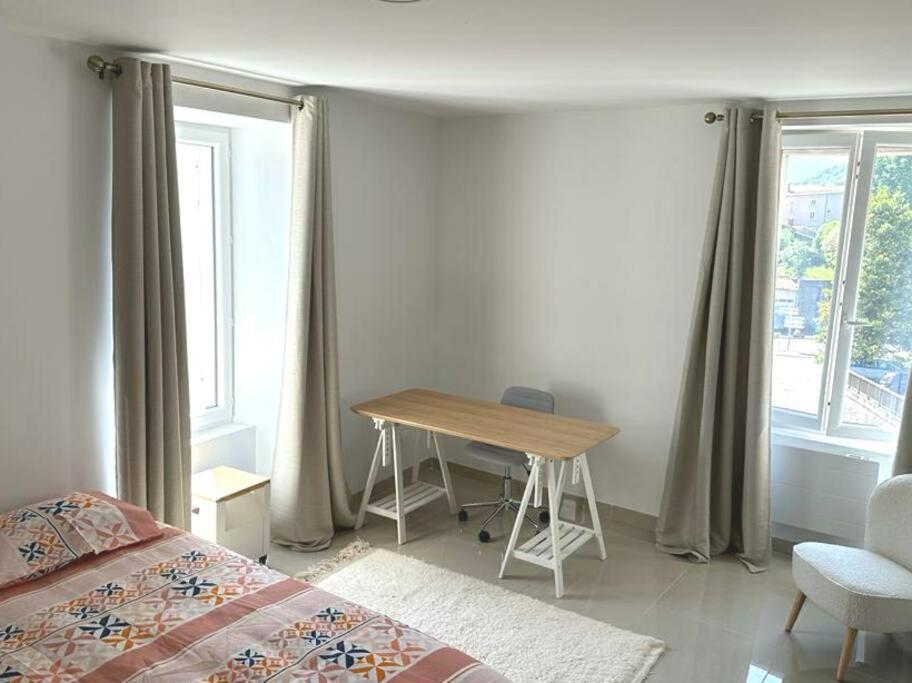 Cocoon 52 M2 New, Beautiful View Castle And Mountain Apartment Foix Bagian luar foto